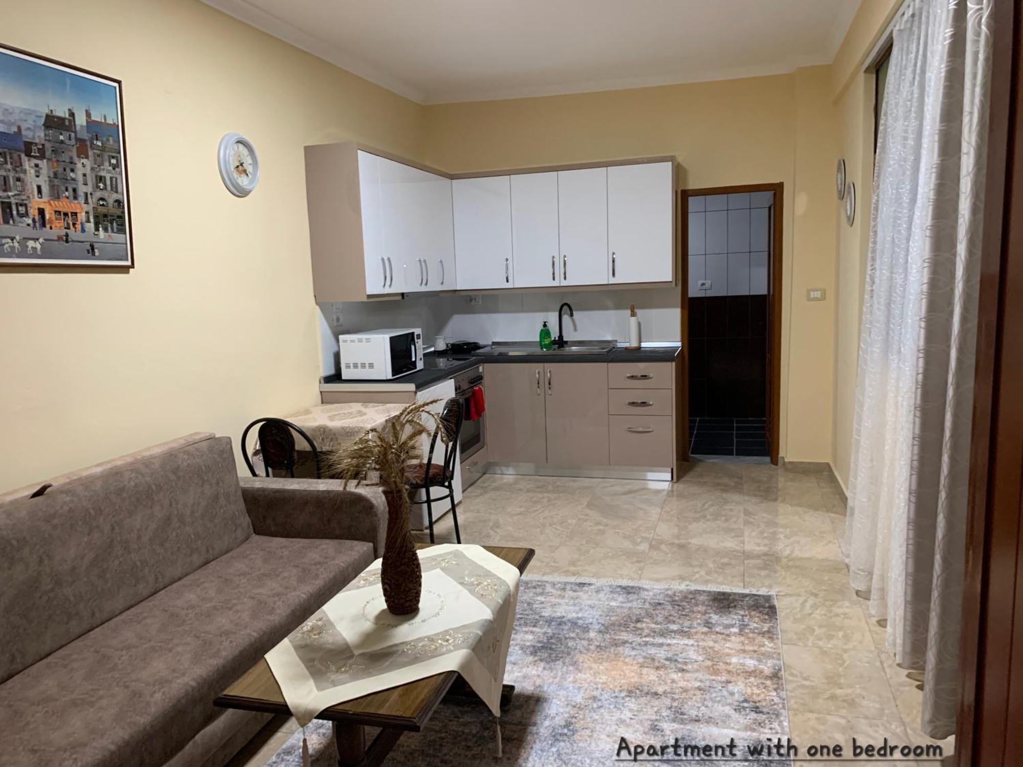 Vila Spaho Korça Exteriör bild