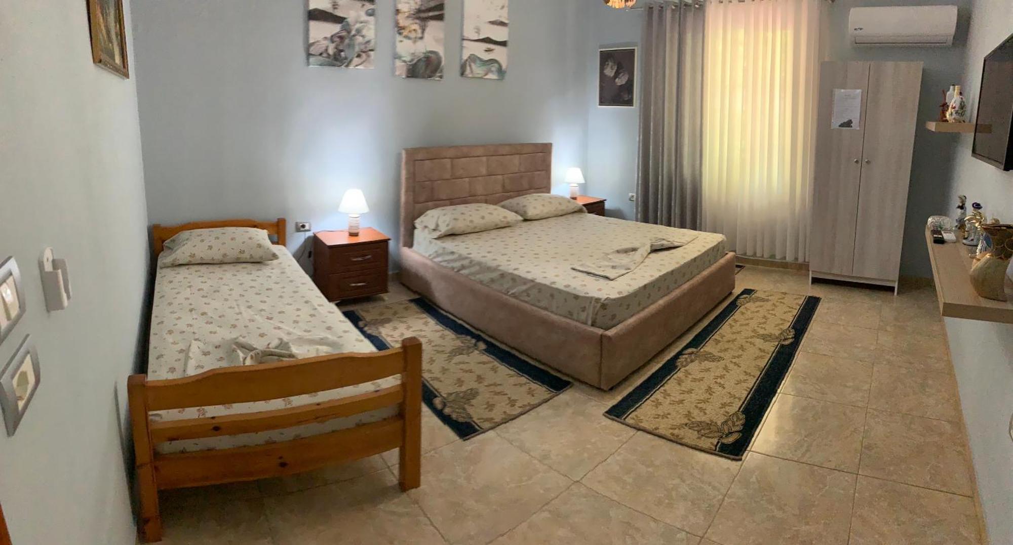 Vila Spaho Korça Exteriör bild