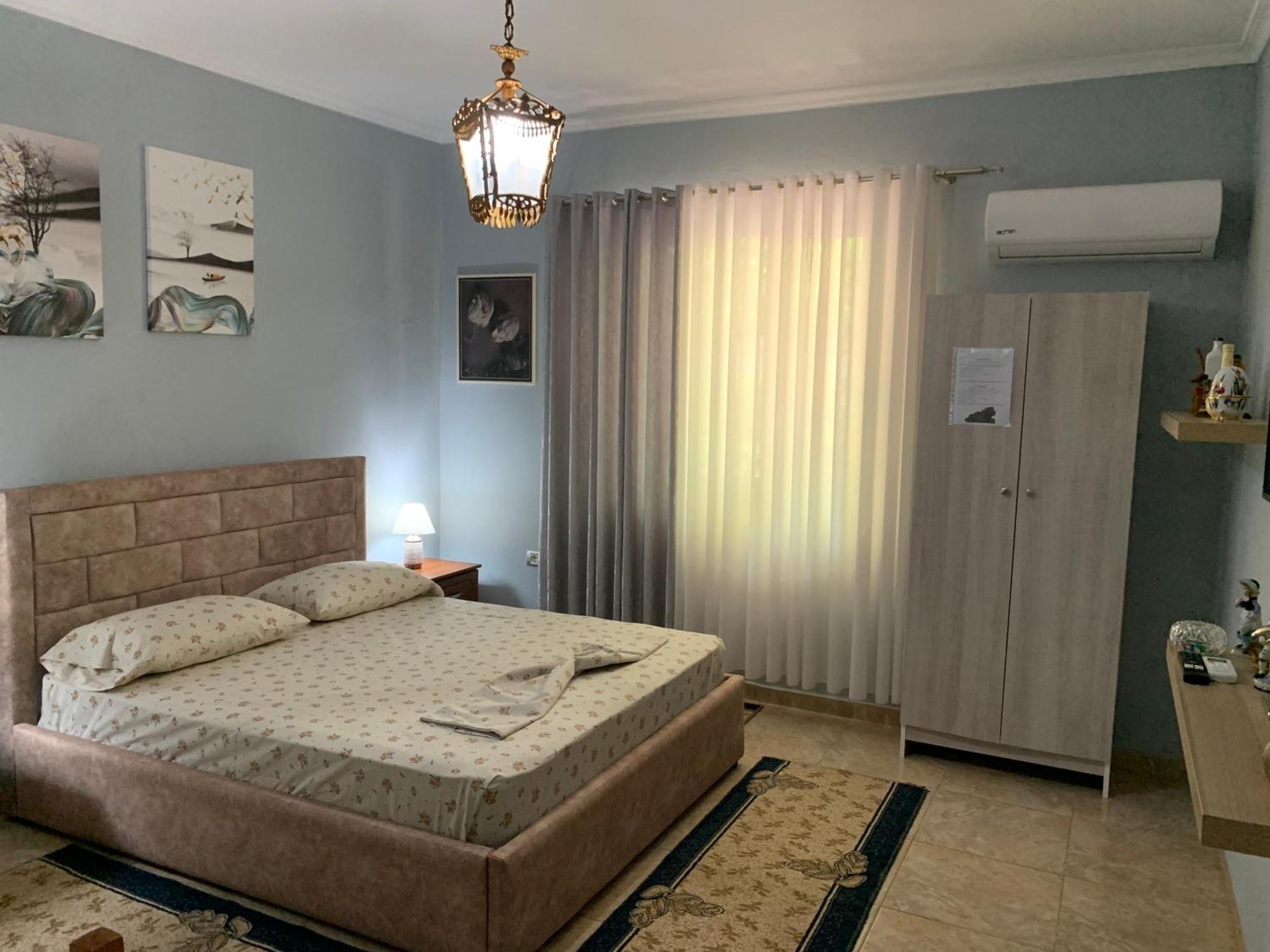 Vila Spaho Korça Exteriör bild